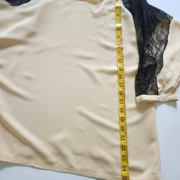 AKA New York Silk Peach/Pink Blouse with Black Lace Sleeves Size Small - Picture 7 of 9